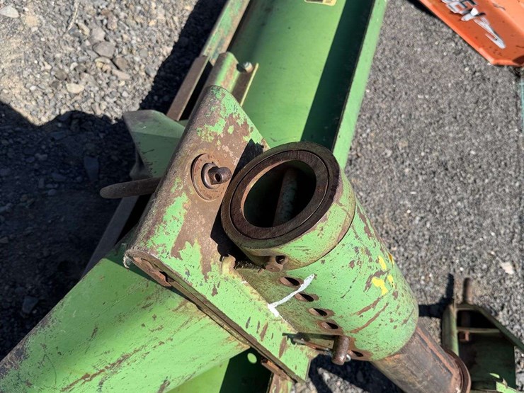 john-deere-8-image-10