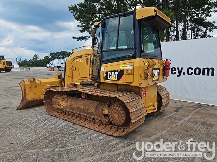 2016-caterpillar-d5k2-lgp-image-3