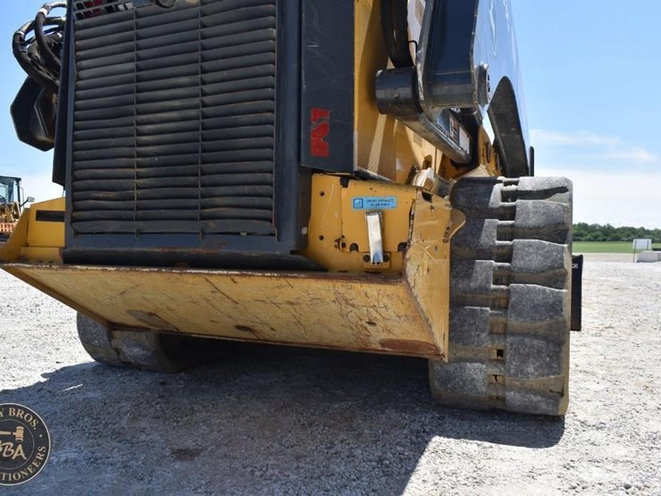 2019-deere-333g-image-38
