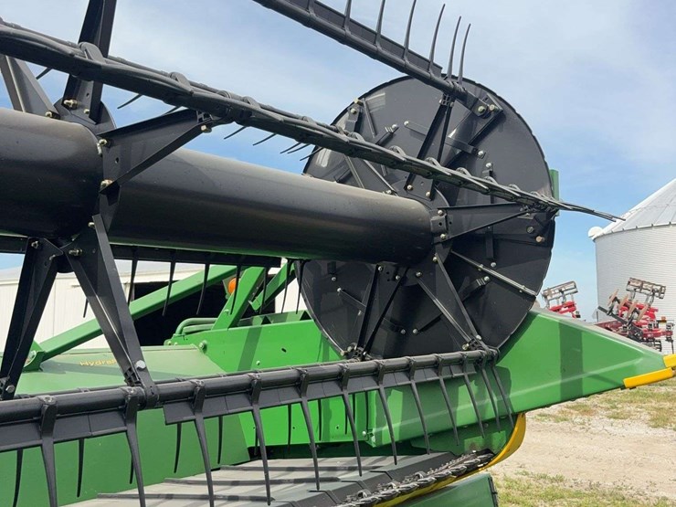 2014-john-deere-635f-image-28