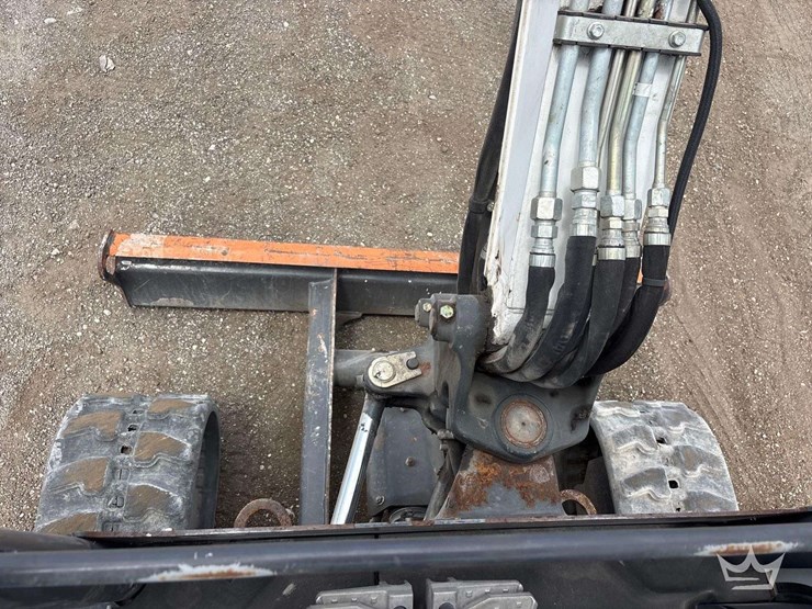2021-bobcat-e26-image-19