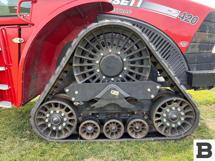 2015-case-ih-steiger-420-rowtrac-image-66