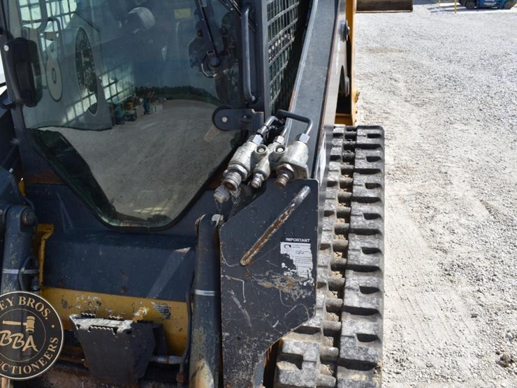 2019-deere-317g-42975-image-32