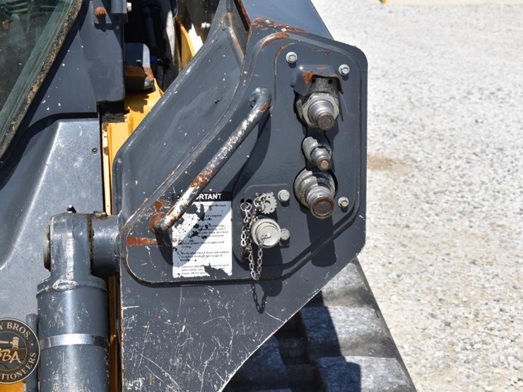 2019-deere-333g-image-21