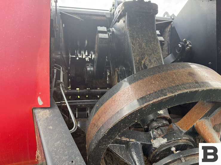 new-holland-bb9080-image-17