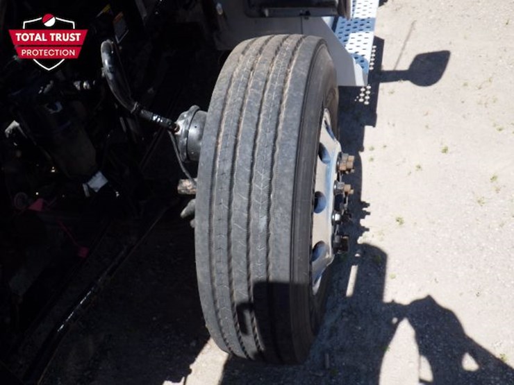 2019-kenworth-t880-image-21