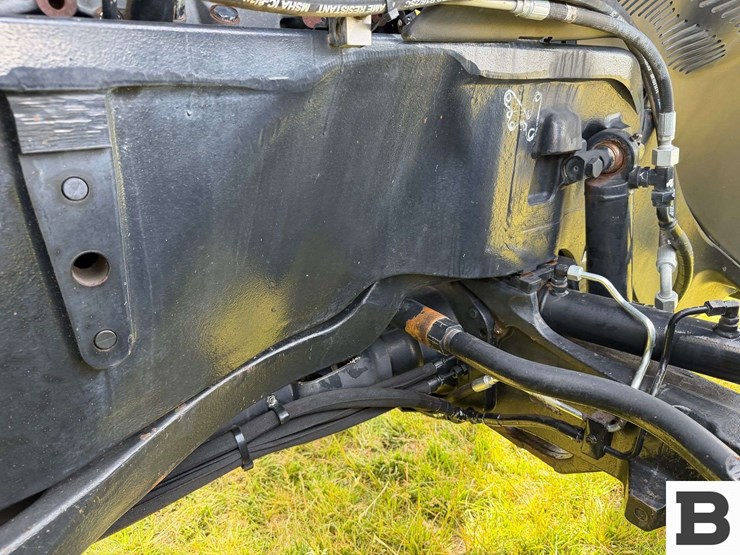 2017-case-ih-magnum-250-cvt-image-75