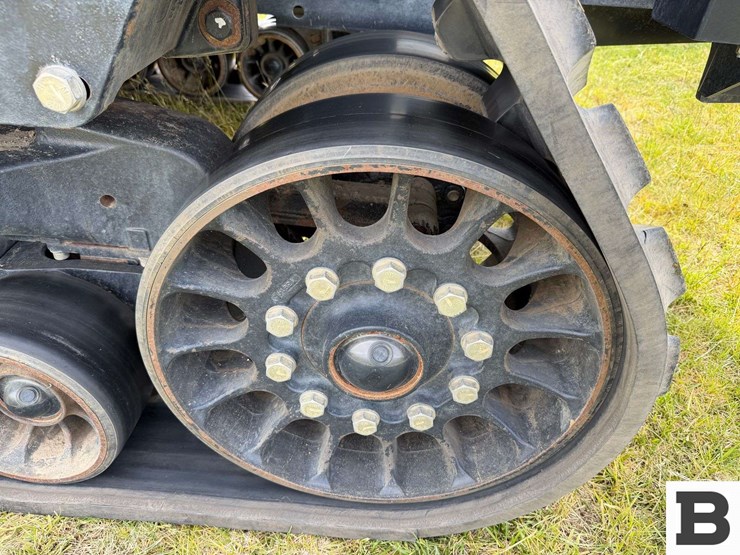 2015-case-ih-steiger-420-rowtrac-image-87