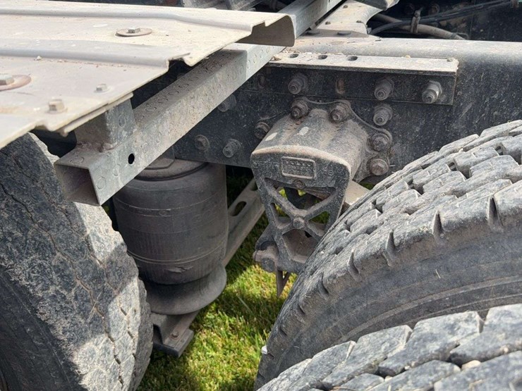 1996-cummins-m11-image-18