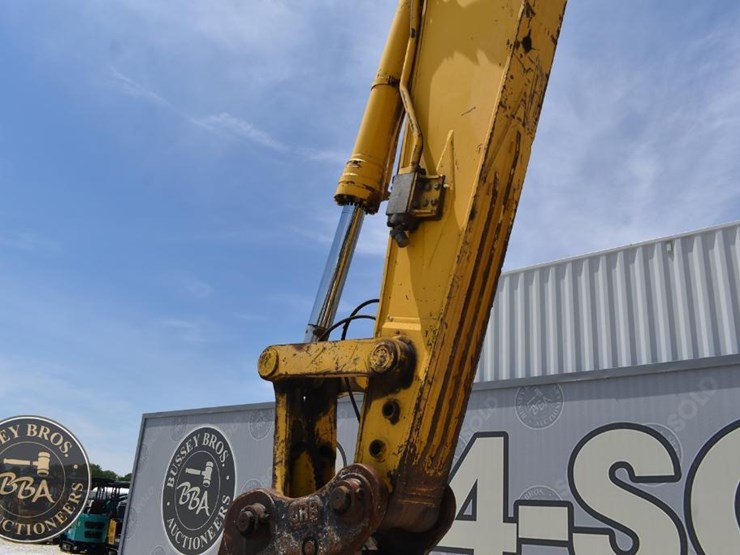 2015-komatsu-pc308us-lc-3e0-image-28