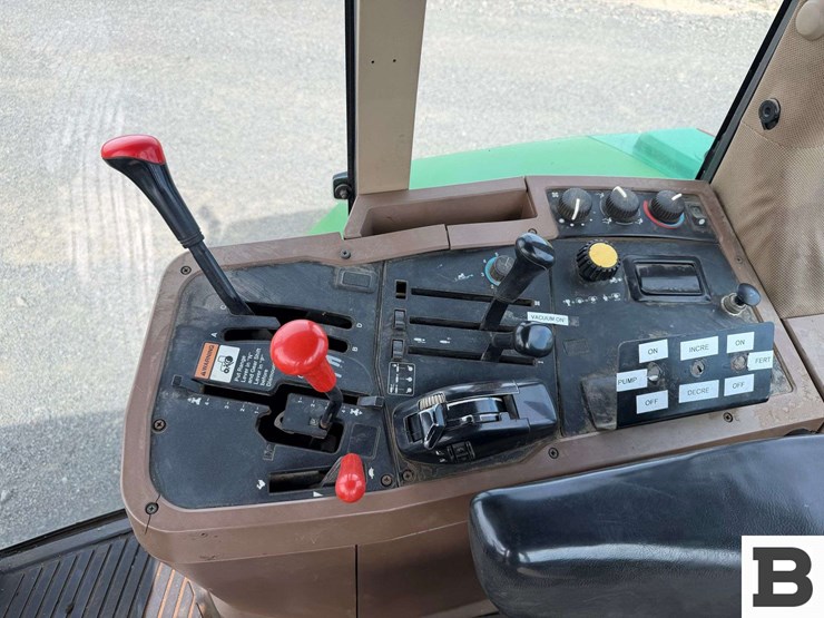 1995-john-deere-7400-image-52