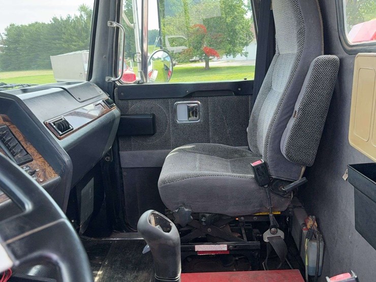 1996-cummins-m11-image-24