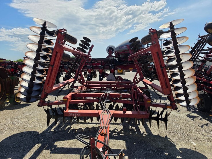 case-ih-3900-image-3