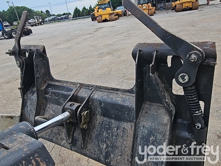2014-bobcat-mt55-image-18