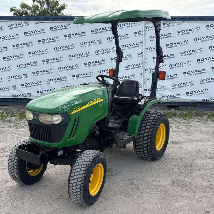 JOHN DEERE 2320