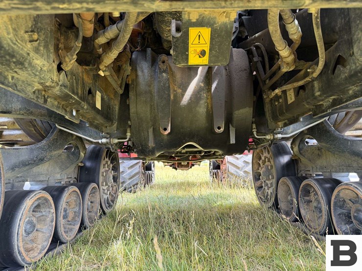 2015-case-ih-steiger-420-rowtrac-image-93