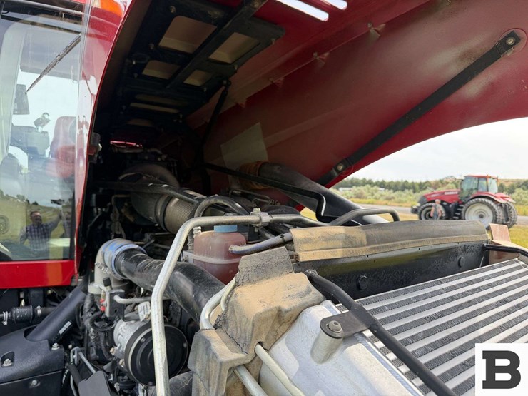2017-case-ih-magnum-250-cvt-image-23