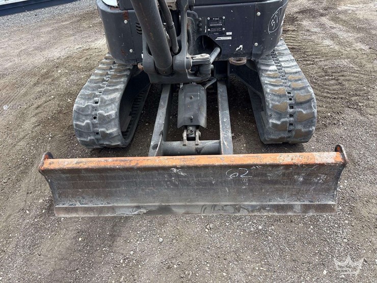 2021-bobcat-e26-image-8