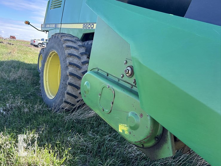1982-john-deere-843-image-21