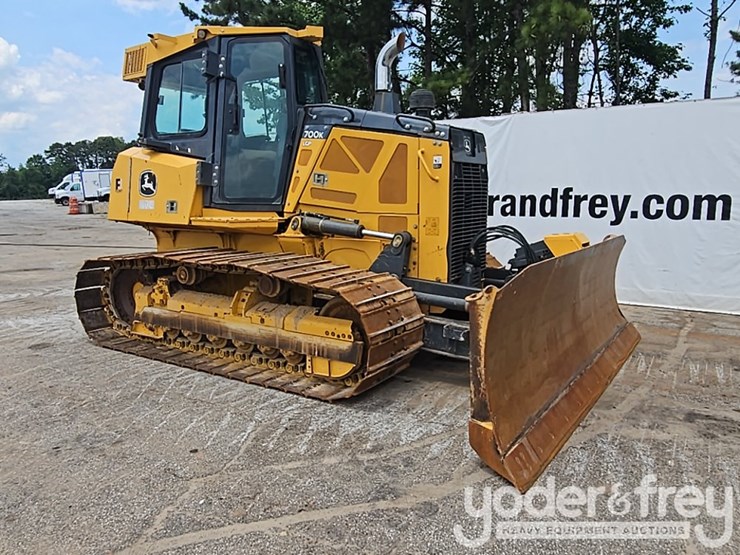 2019-deere-700k-image-7