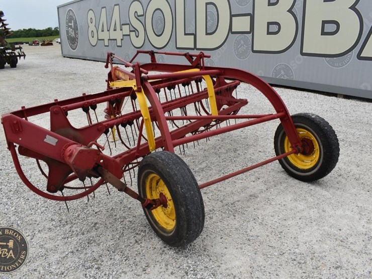 new-holland-55-image-5