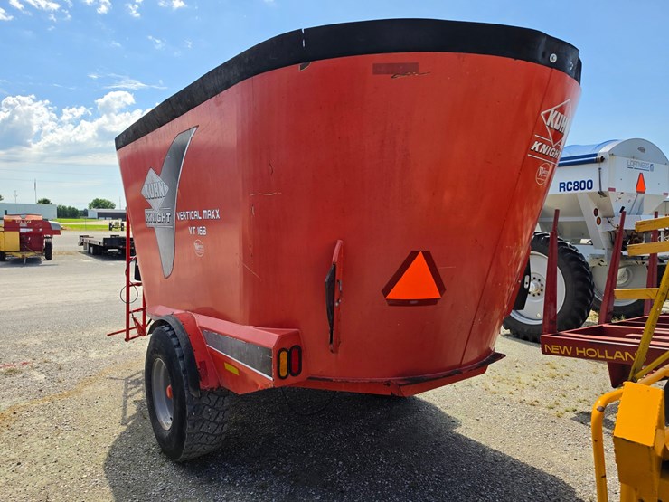2014-kuhn-knight-vt168-image-6