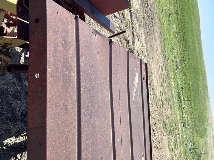 new-holland-1000-image-15