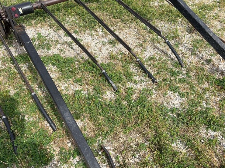 meteer-8-row-30''-corn-reel,-came-off-jd-corn-head.-image-7