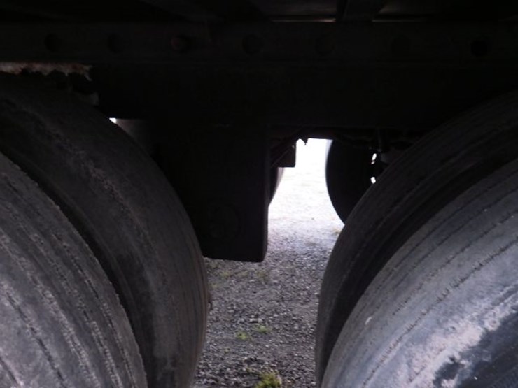 2010-utility-3000r-image-15