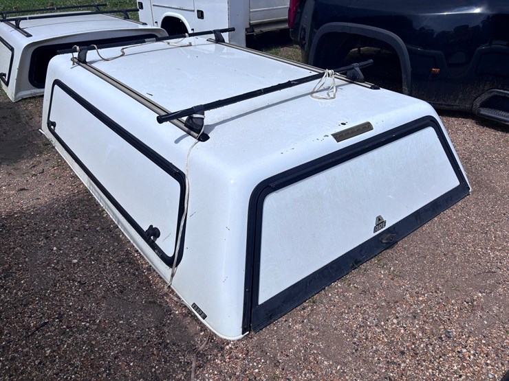 #31460-•-camper-shell-for-a-pickup-truck-image-1