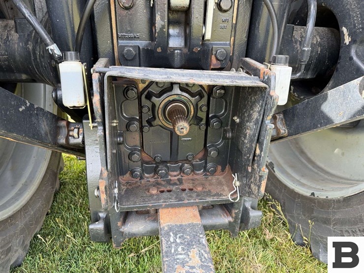 2014-case-ih-magnum-260-cvt-image-46