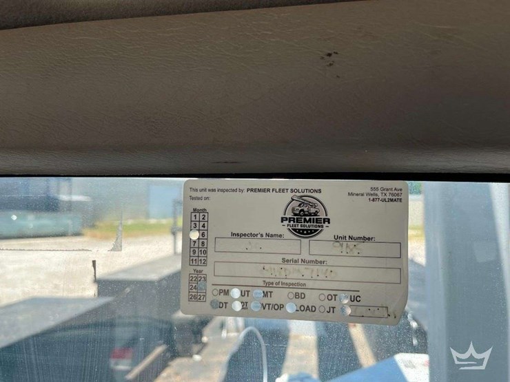 2018-freightliner-m2-106-image-22