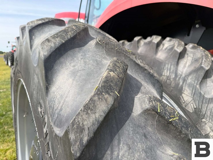2012-case-ih-magnum-340-image-33