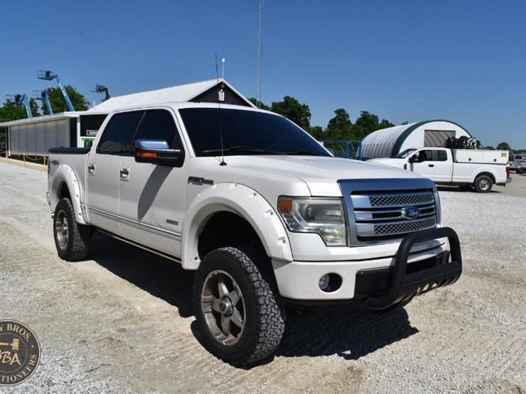 2013-ford-f150-platinum-image-14