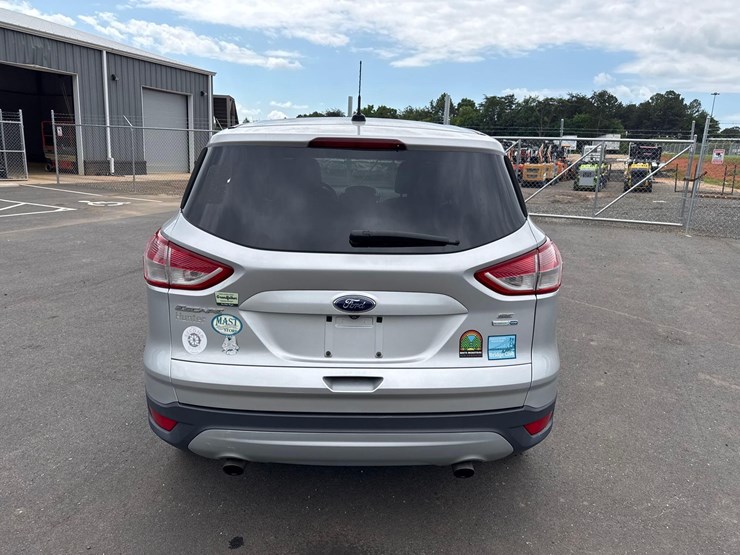 2015-ford-escape-image-4
