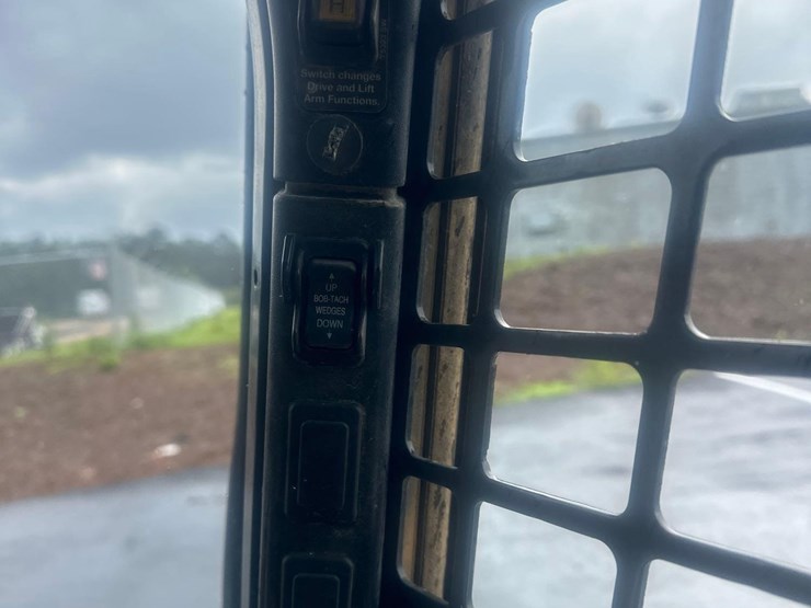 2019-bobcat-t770-image-22