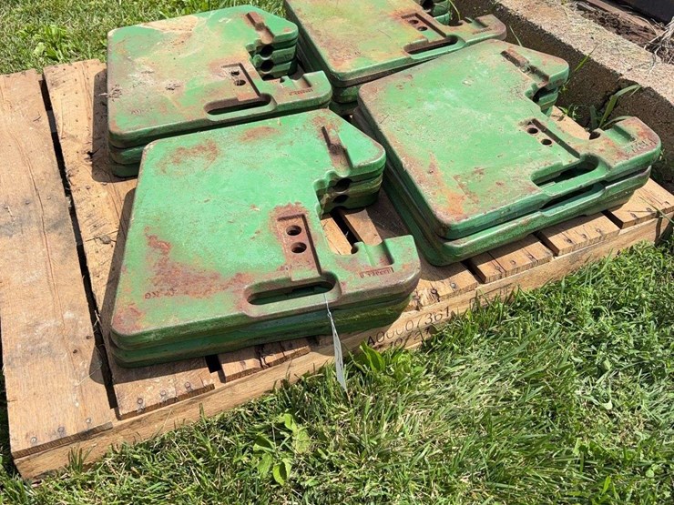 john-deere-12-image-2