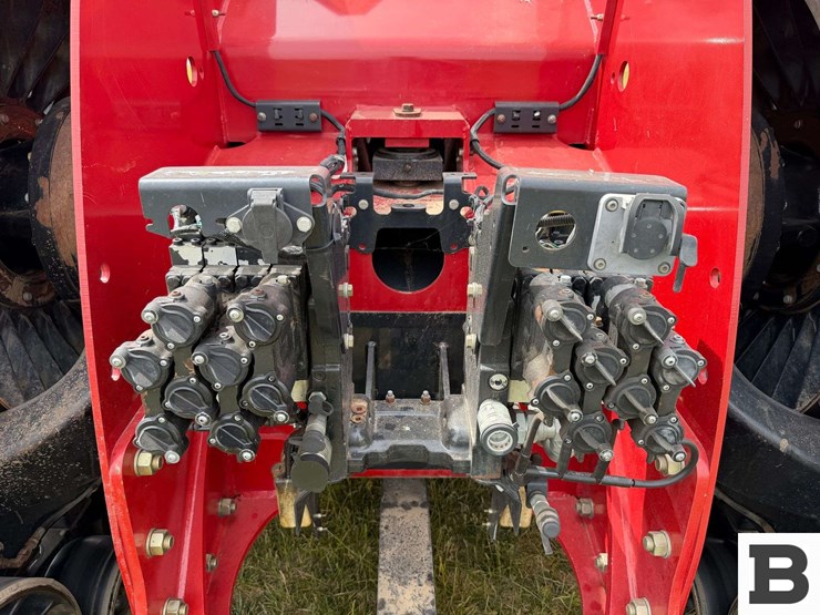 2015-case-ih-steiger-420-rowtrac-image-57
