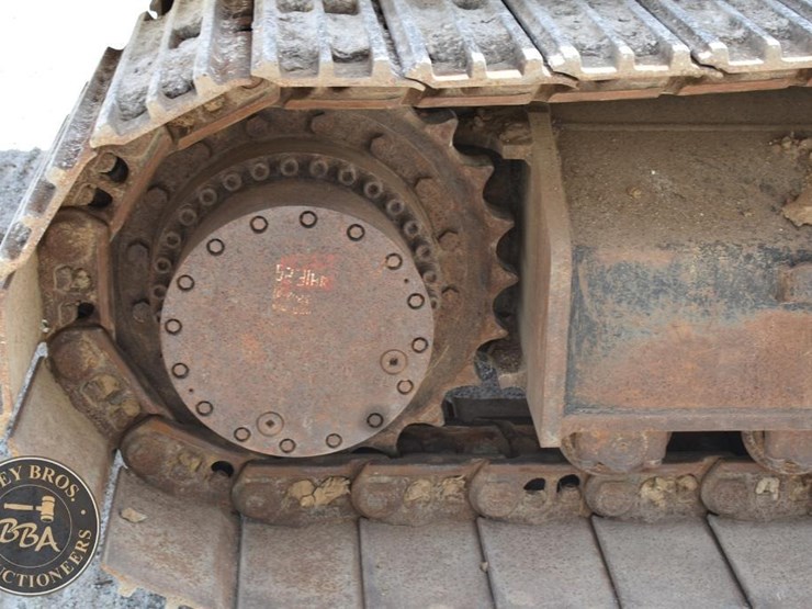 2019-caterpillar-336-image-38