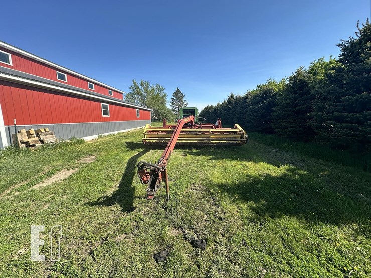 new-holland-116-image-2