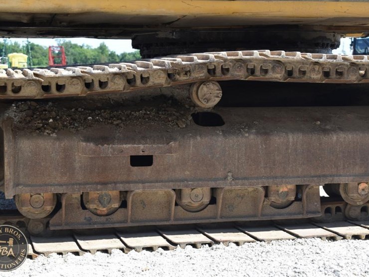 2005-caterpillar-320cl-image-45