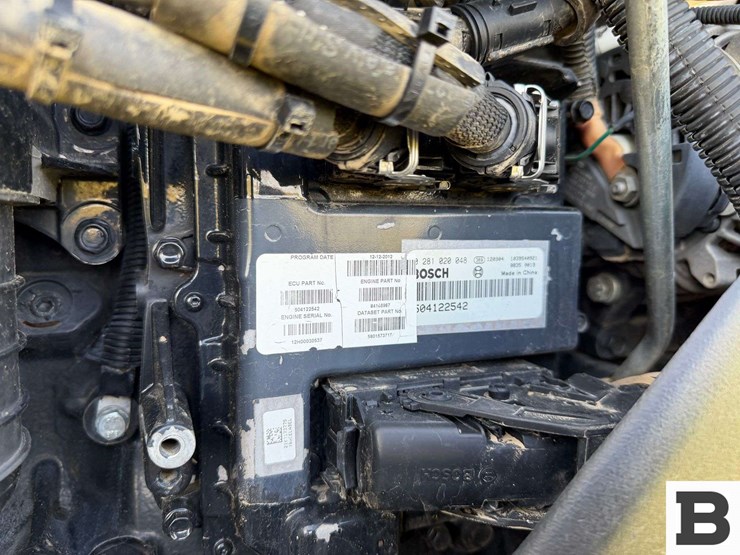 2013-case-ih-magnum-290-image-69