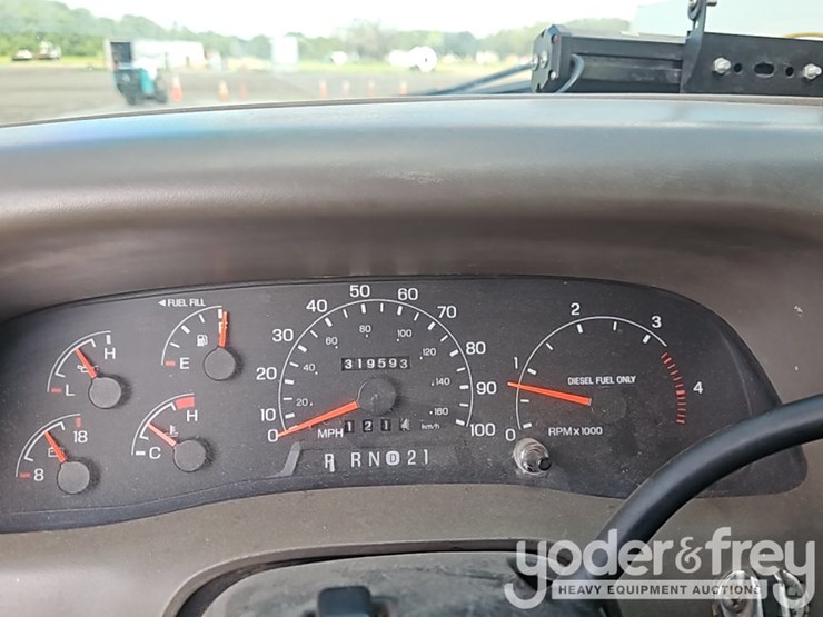 2000-ford-f450-image-26