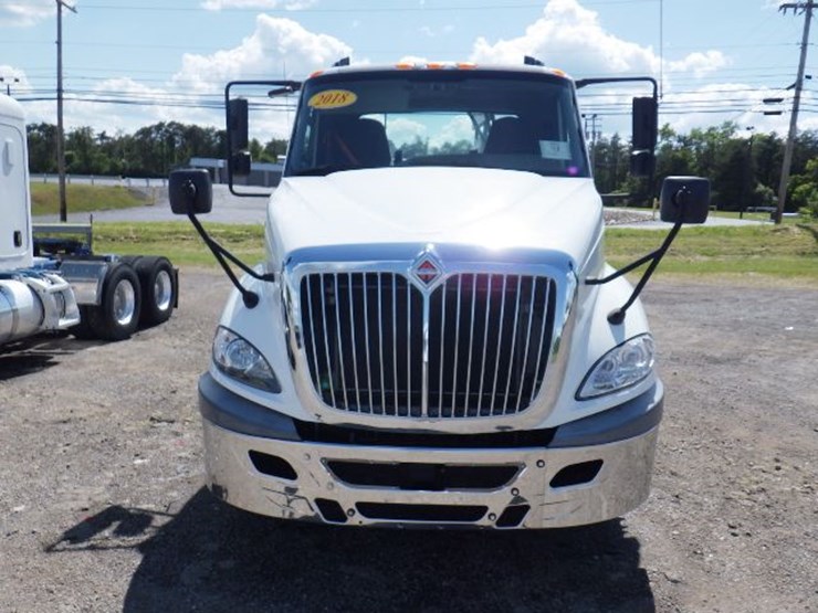 2018-international-prostar-image-2