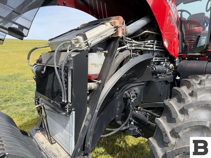 2017-case-ih-magnum-250-cvt-image-15