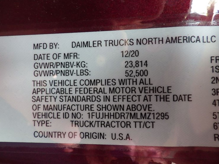 2021-freightliner-cascadia-126-image-26