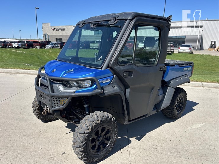2021-can-am-defender-limited-cab-hd10-image-1