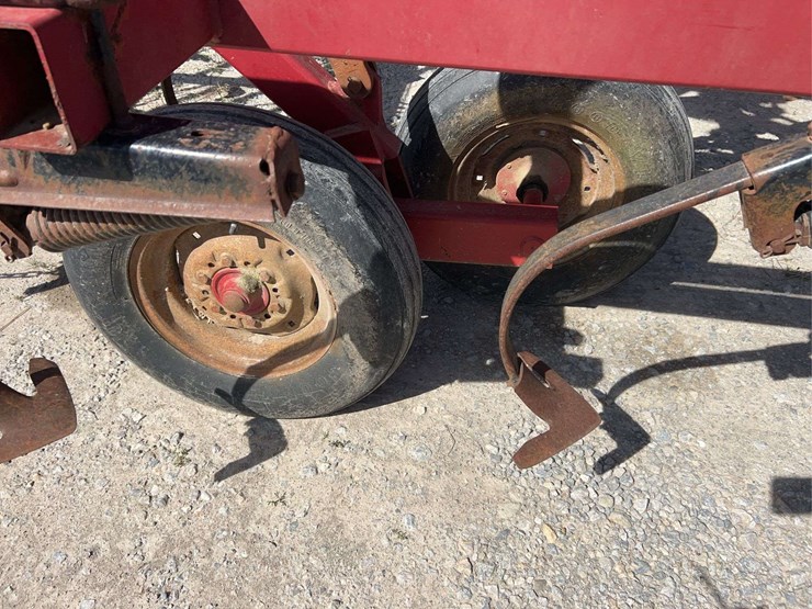 case-ih-4800-image-5