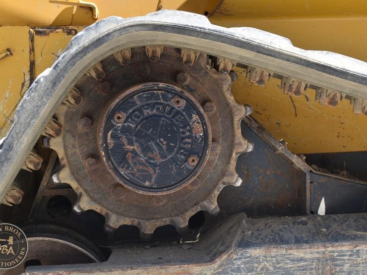 2019-deere-333g-image-33