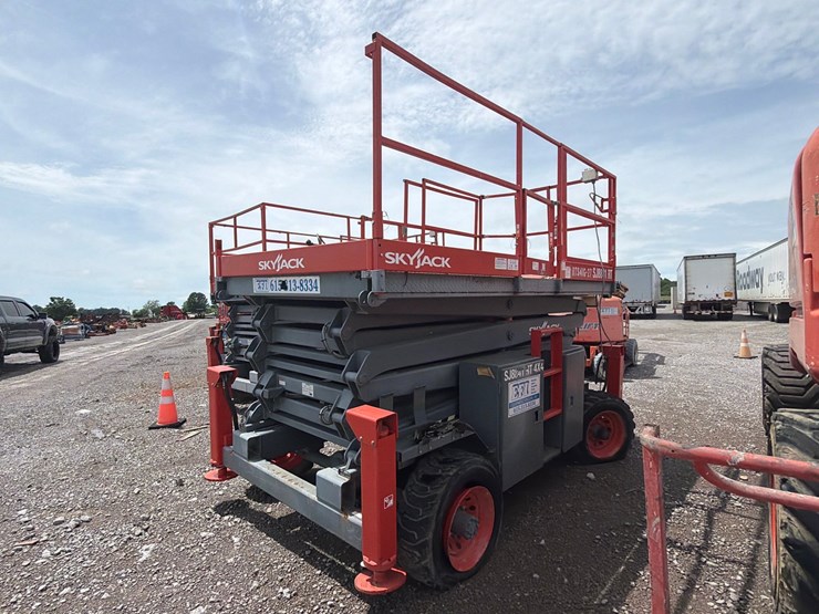 skyjack-sj8841rt-image-4